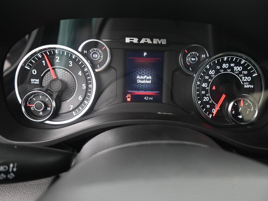 2025 Ram 1500 Tradesman photo 29