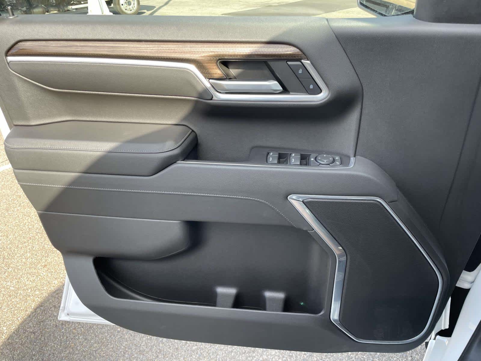 2022 Chevrolet Silverado 1500 LT photo 21