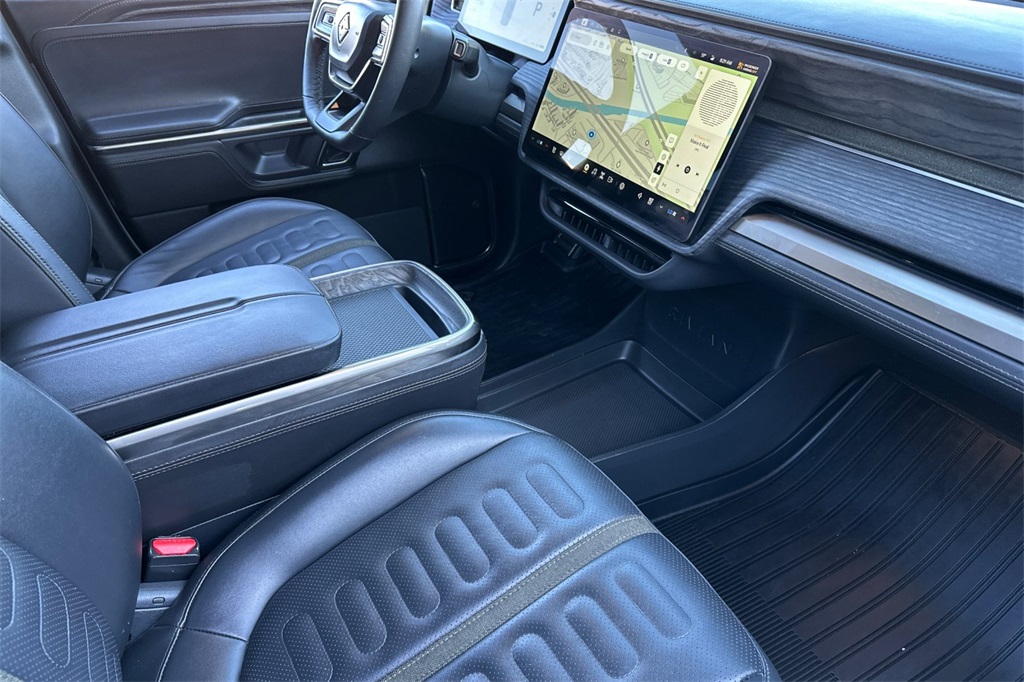 2023 Rivian R1S Adventure photo 16