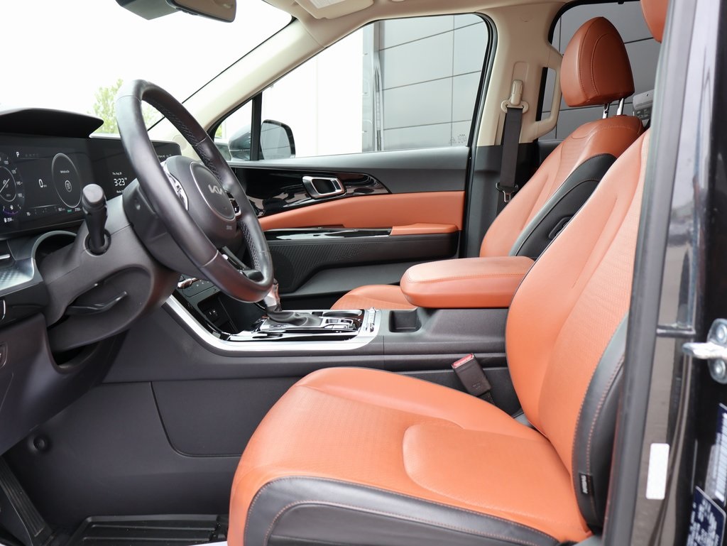2024 Kia Carnival SX Prestige photo 21