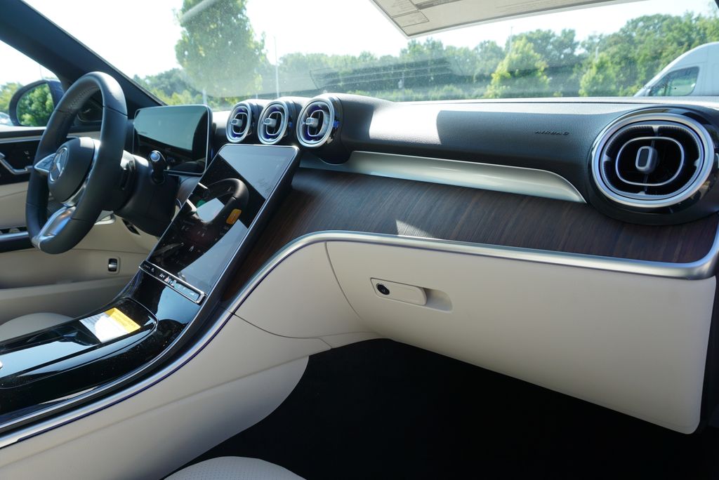 2025 Mercedes Benz C 300 photo 59