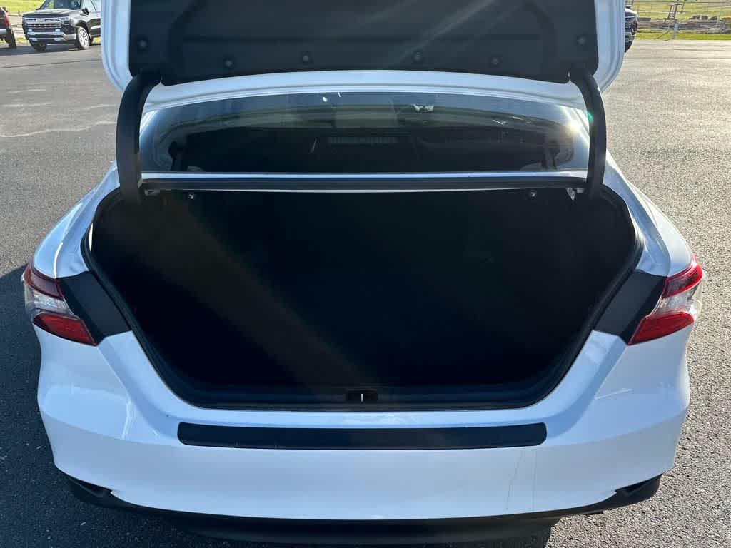 2023 Toyota Camry LE photo 21