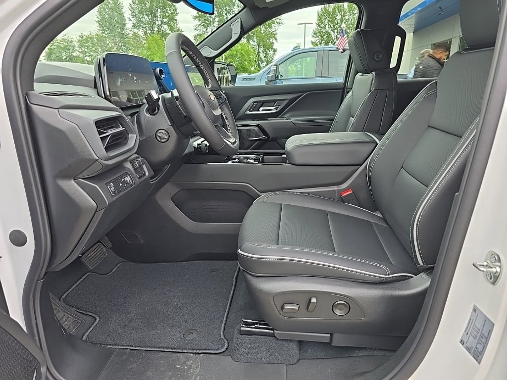 2025 Chevrolet Silverado EV LT photo 18