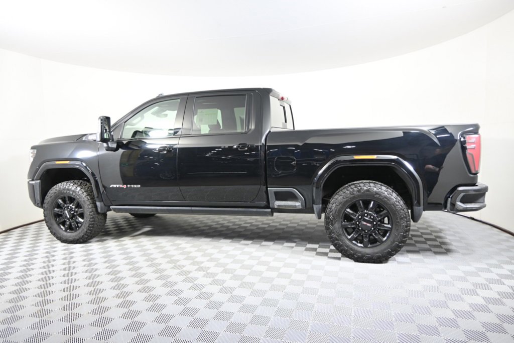 2025 Gmc Sierra 3500 HD AT4 photo 3
