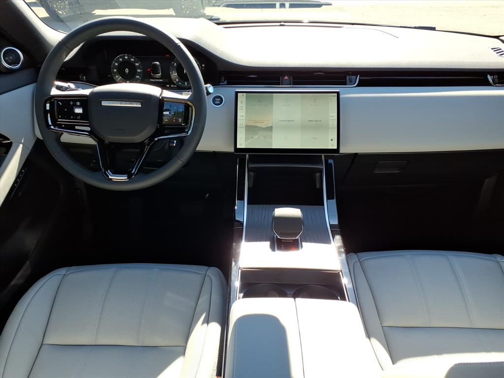 2026 Land Rover Range Rover Evoque S photo 4