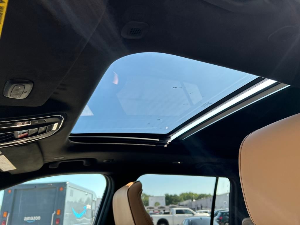 2025 Jeep Grand Cherokee L Summit photo 17