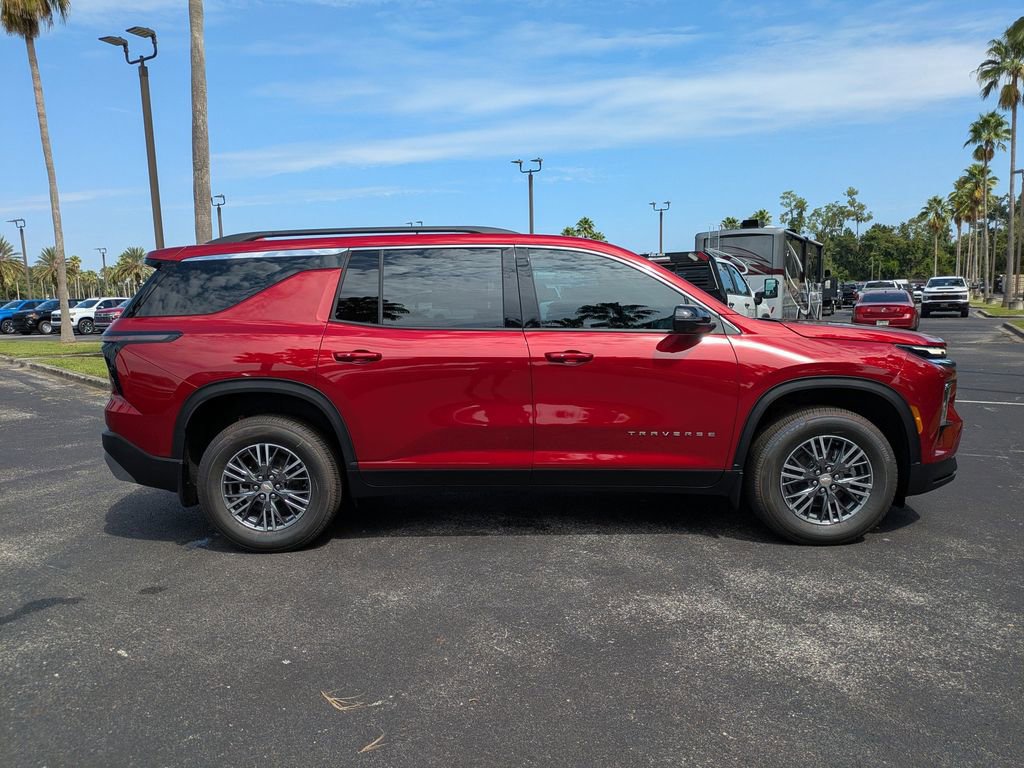 2026 Chevrolet Traverse photo 3