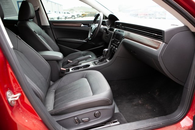 2022 Volkswagen Passat 2.0T Limited photo 49