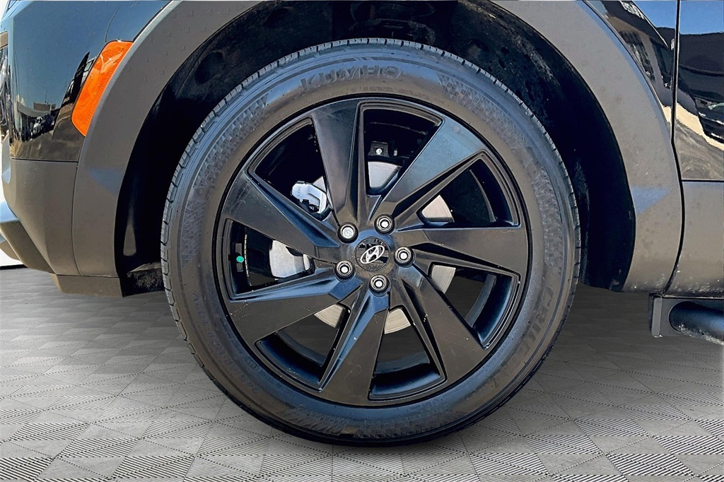 Image 9 of Certified Pre-Owned 2024 Hyundai Santa Cruz NIGHT