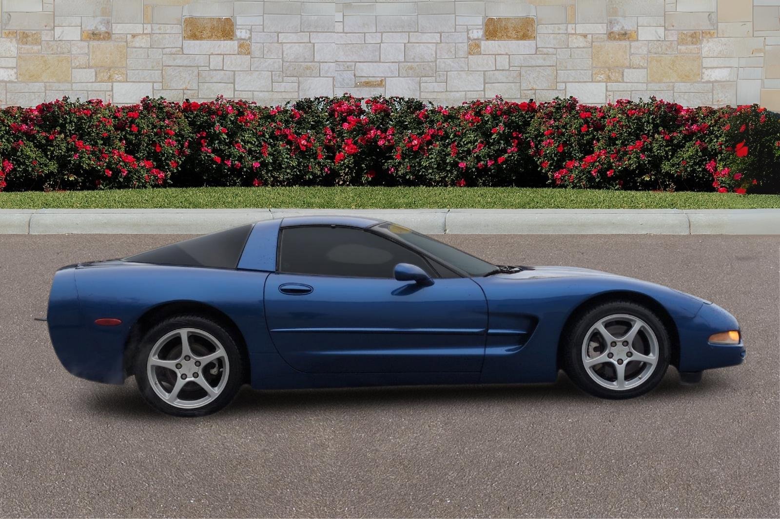 Used 2003 Chevrolet Corvette Base with VIN 1G1YY22G735117978 for sale in Crossville, TN