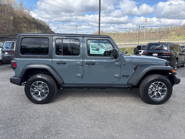 2025 Jeep Wrangler Sport S photo 2
