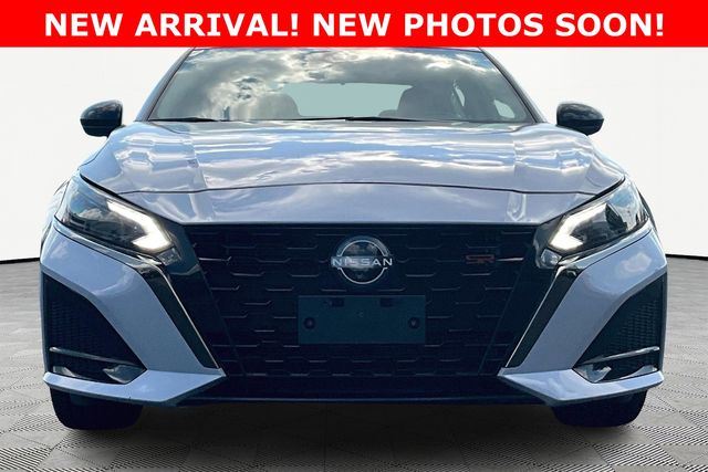 2024 Nissan Altima 2.5 SR photo 2