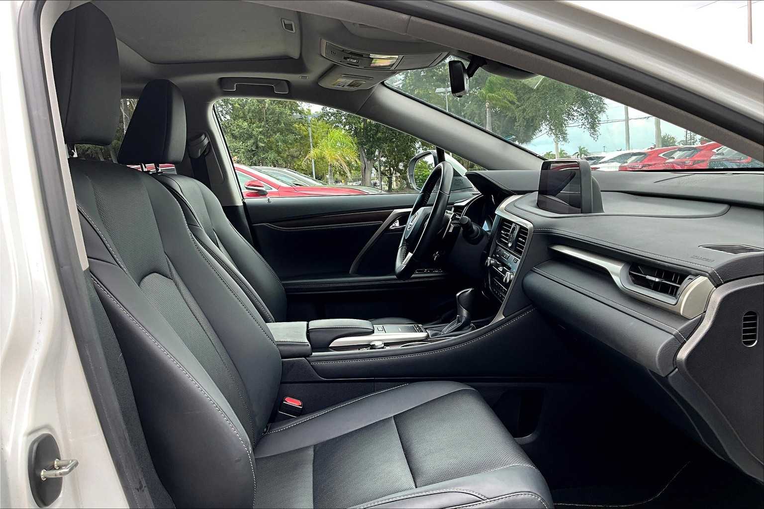 2022 Lexus RX 450h photo 8