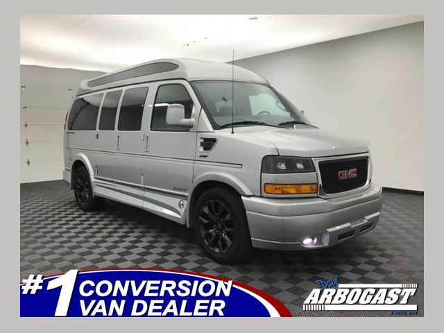 2023 GMC Savana Cargo Work Van's photo