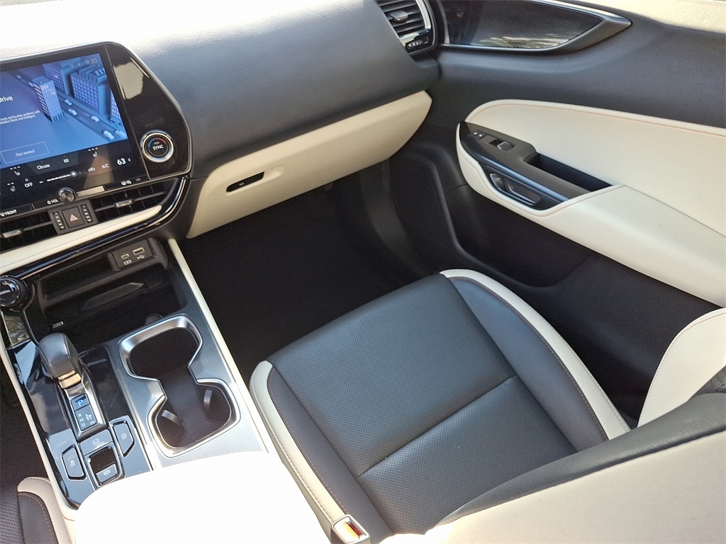 2024 Lexus NX 250 photo 16