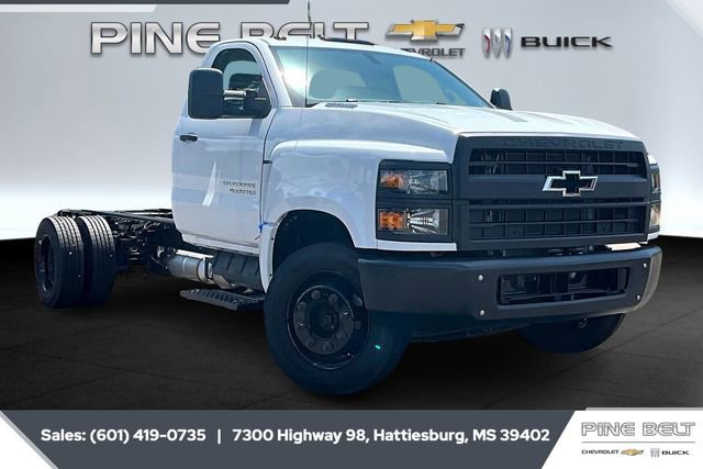 2024 Chevrolet Silverado 4500 Medium Duty Chassis Cab Work Truck's photo