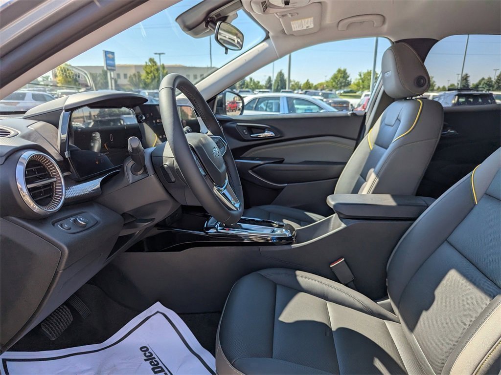 2025 Chevrolet Trax ACTIV photo 8