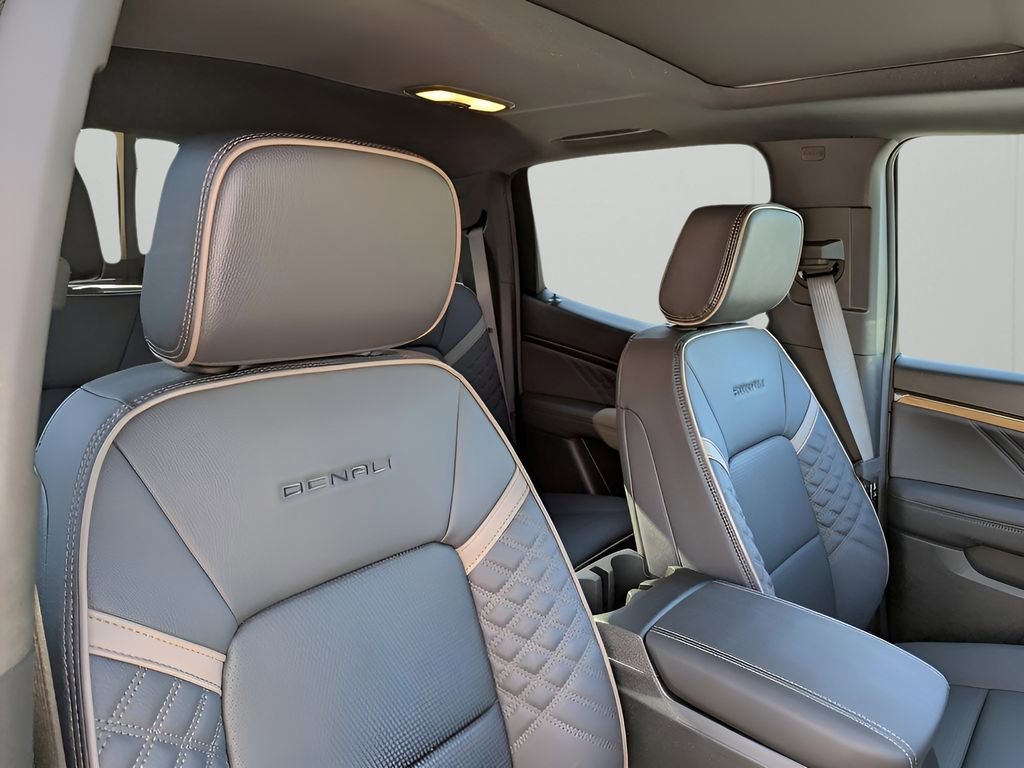 2026 Gmc Canyon Denali photo 19