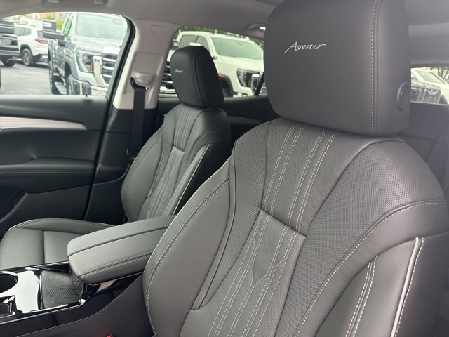 2025 Buick Envision Avenir photo 12