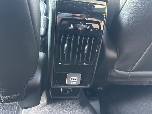 2025 Jeep Compass Latitude photo 16