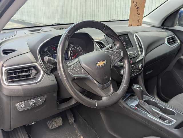 Used 2020 Chevrolet Equinox LT with VIN 2GNAXJEV9L6107805 for sale in North Jackson, OH