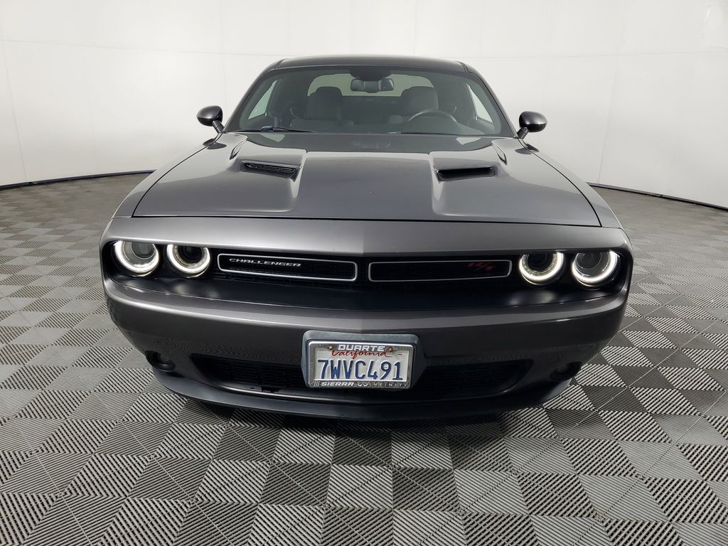 2016 Dodge Challenger SXT Plus photo 8