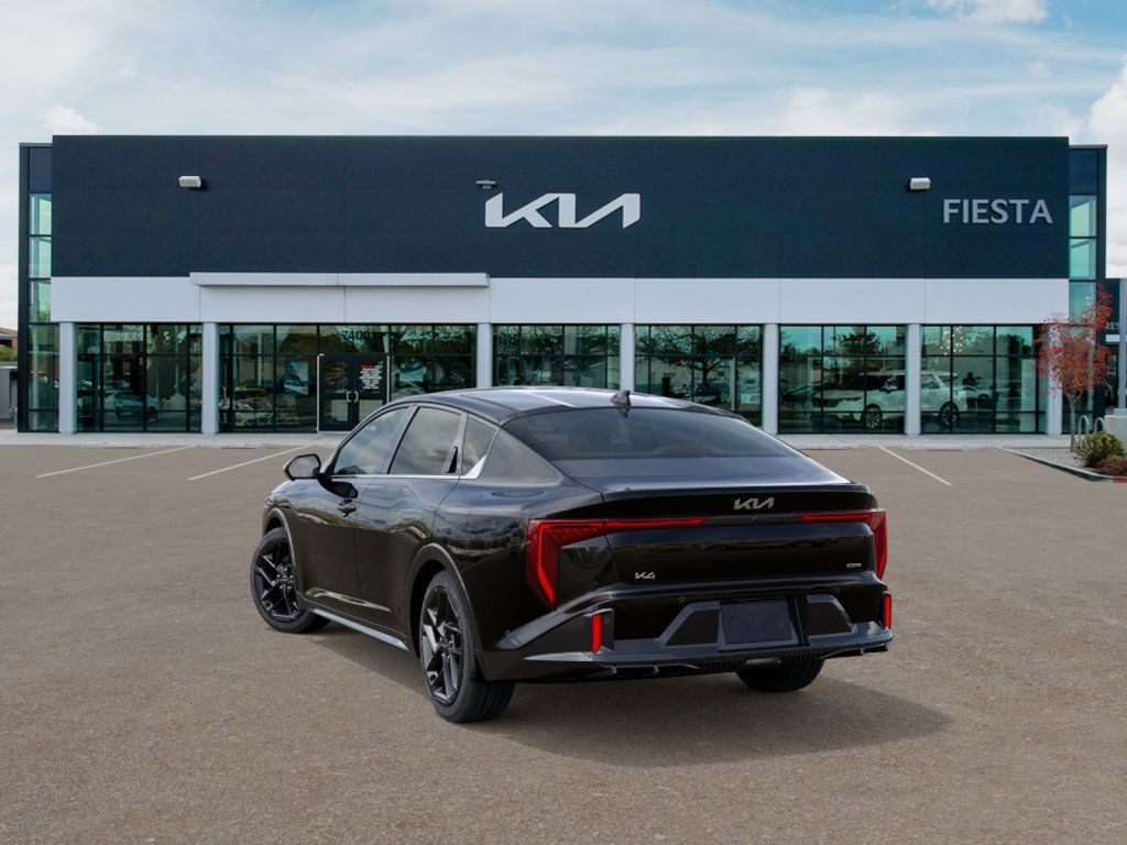 2025 Kia K4 GT-Line Turbo photo 4