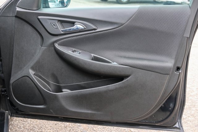 Used 2023 Mosaic Black Metallic Chevrolet LT image 15