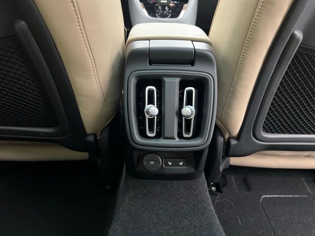 2022 Polestar PS2 e-AWD photo 15