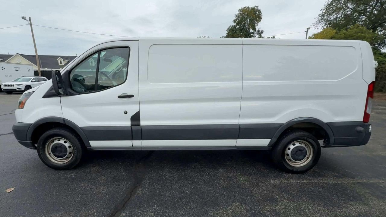 2015 Ford Transit Cargo Van photo 4