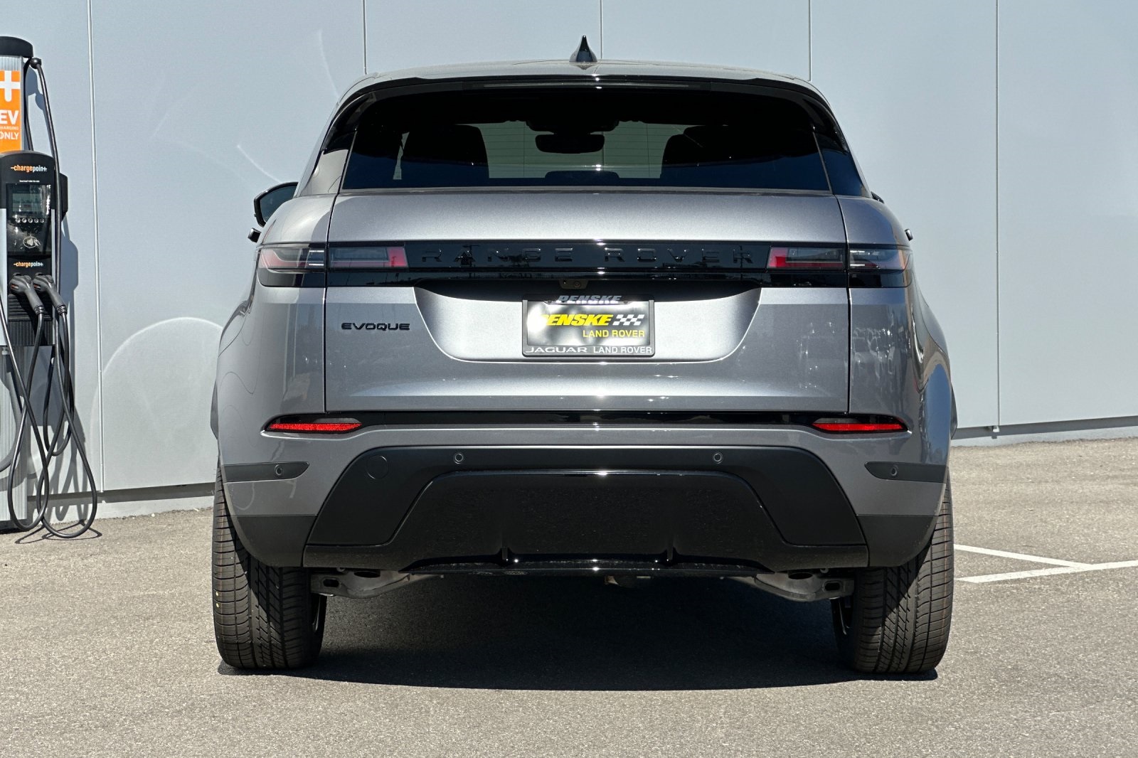 2026 Land Rover Range Rover Evoque S photo 4