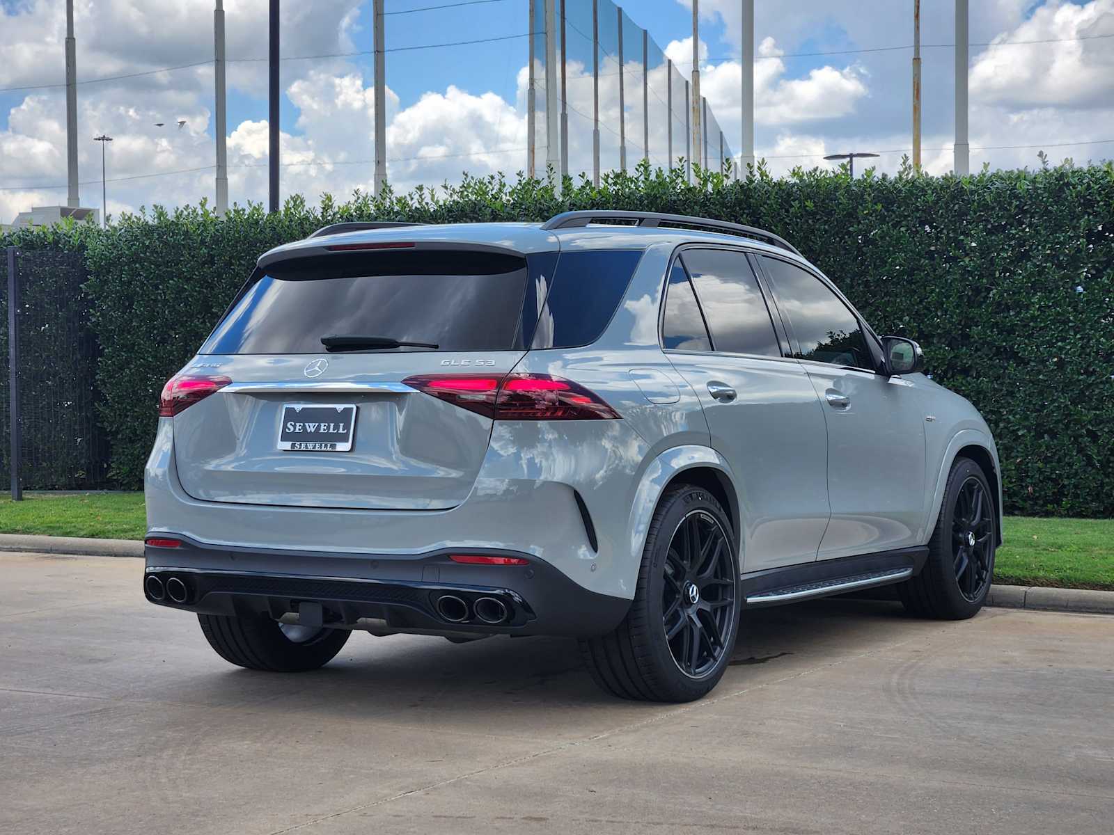 2026 Mercedes Benz GLE AMG 53 4MATIC photo 3