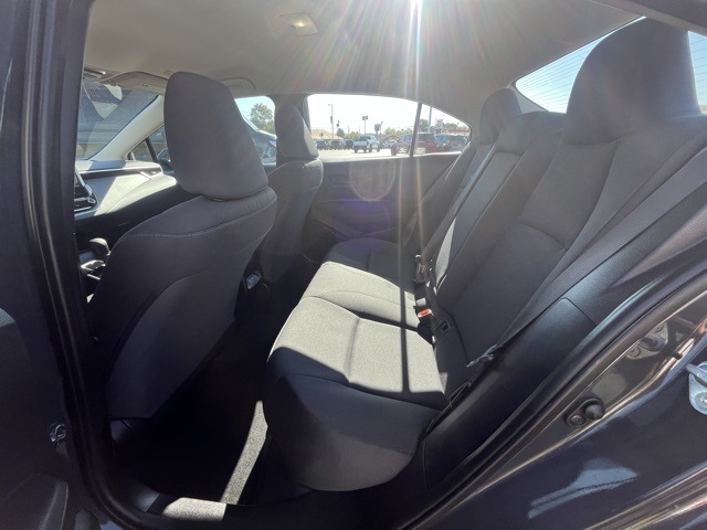 2024 Toyota Corolla LE photo 3