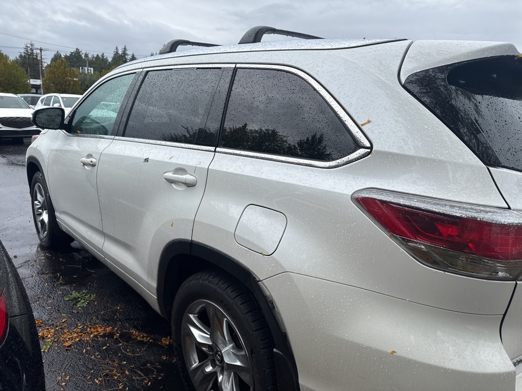 2016 Toyota Highlander Limited photo 2