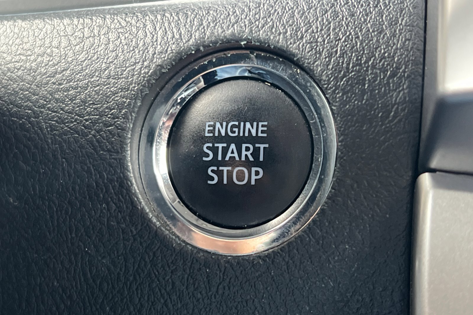 2022 Toyota 4Runner SR5 photo 22