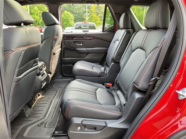 2025 Honda Pilot TrailSport photo 8