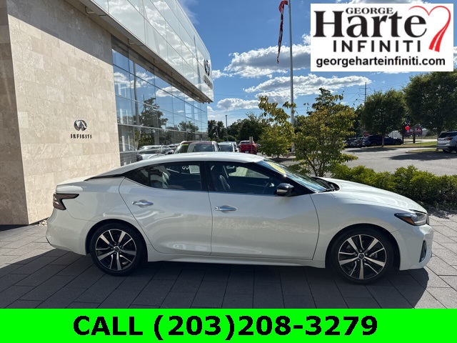 2023 Nissan Maxima SV photo 8