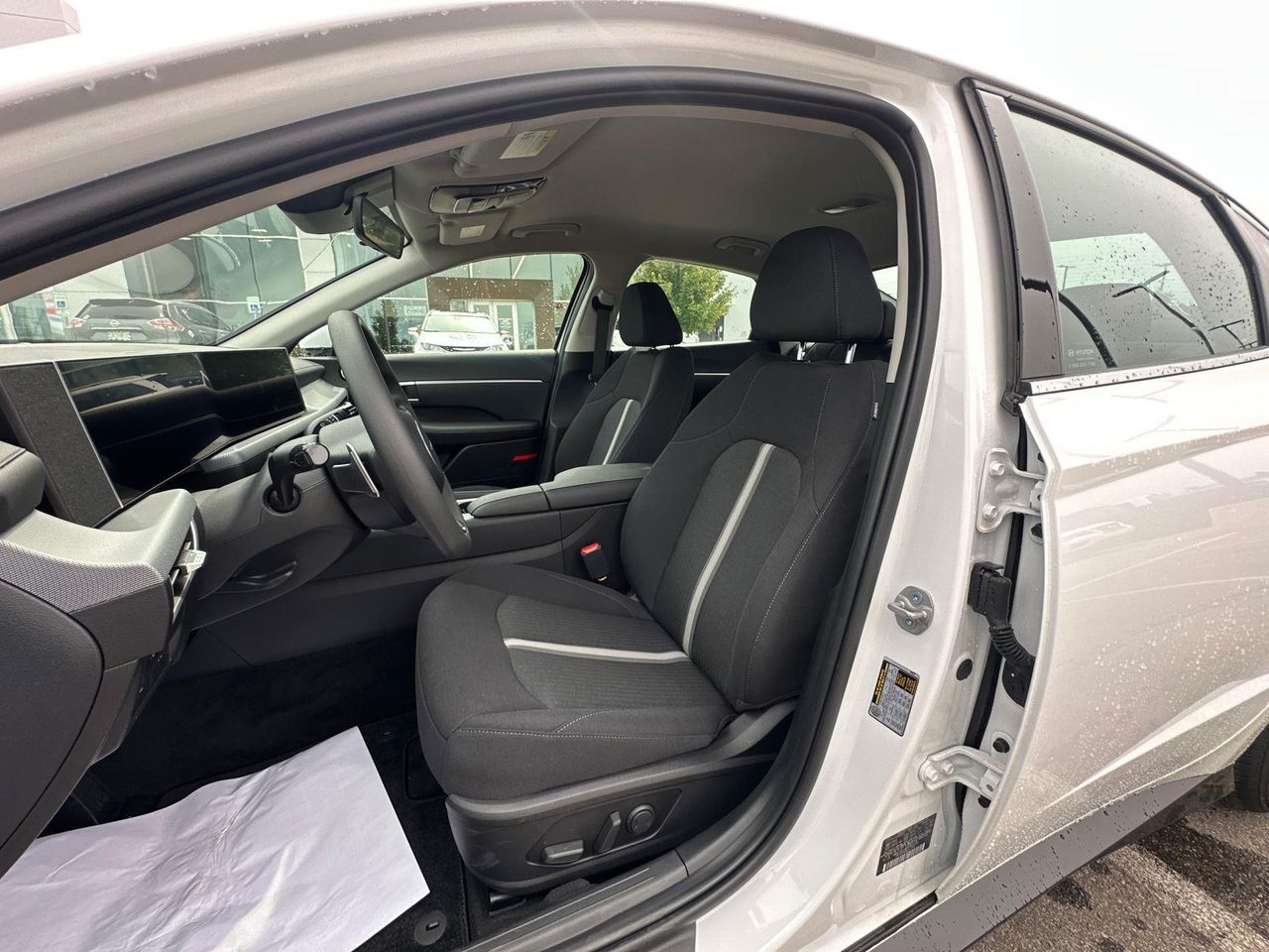 2025 Hyundai Sonata SEL photo 6