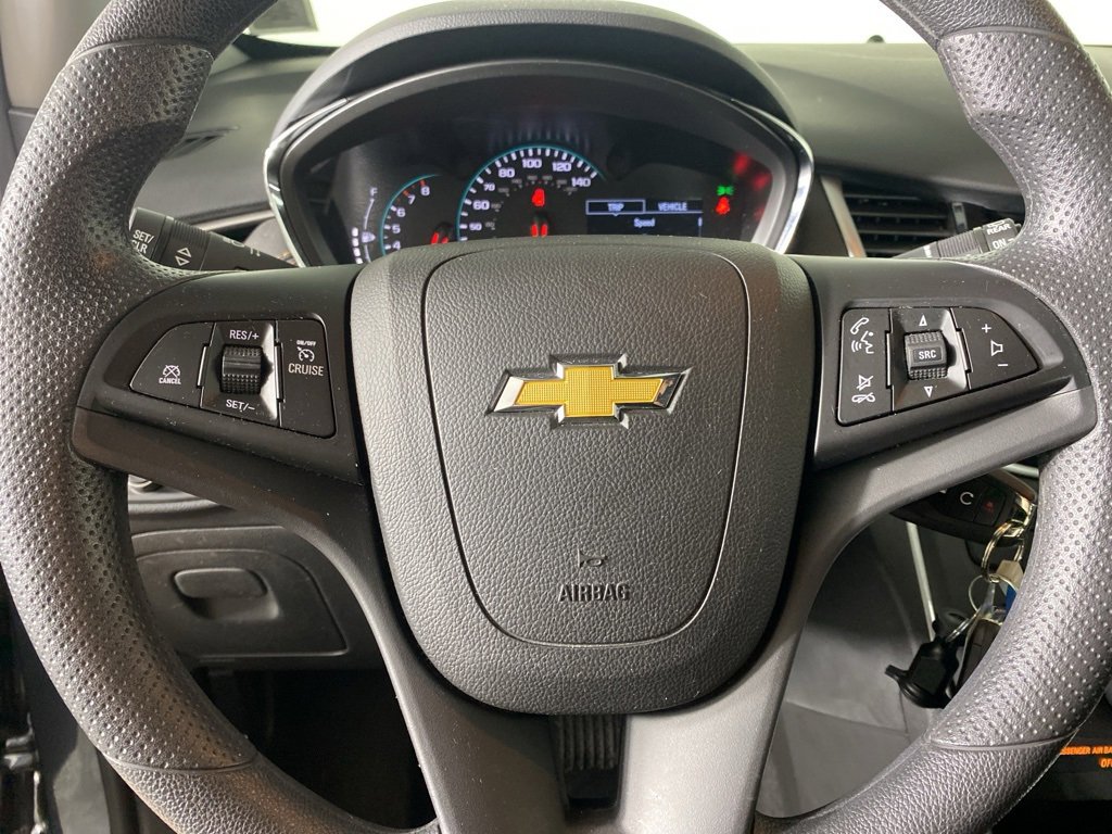 2022 Chevrolet Trax LS photo 12