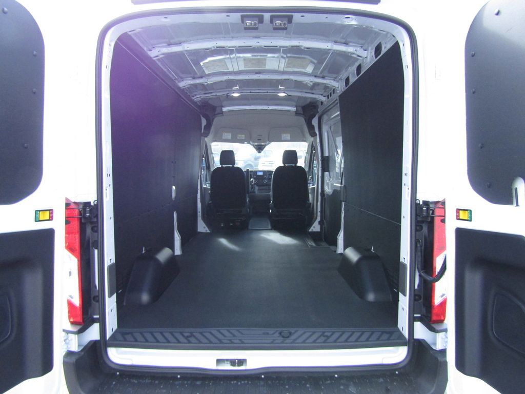 2025 Ford Transit Cargo Van photo 6
