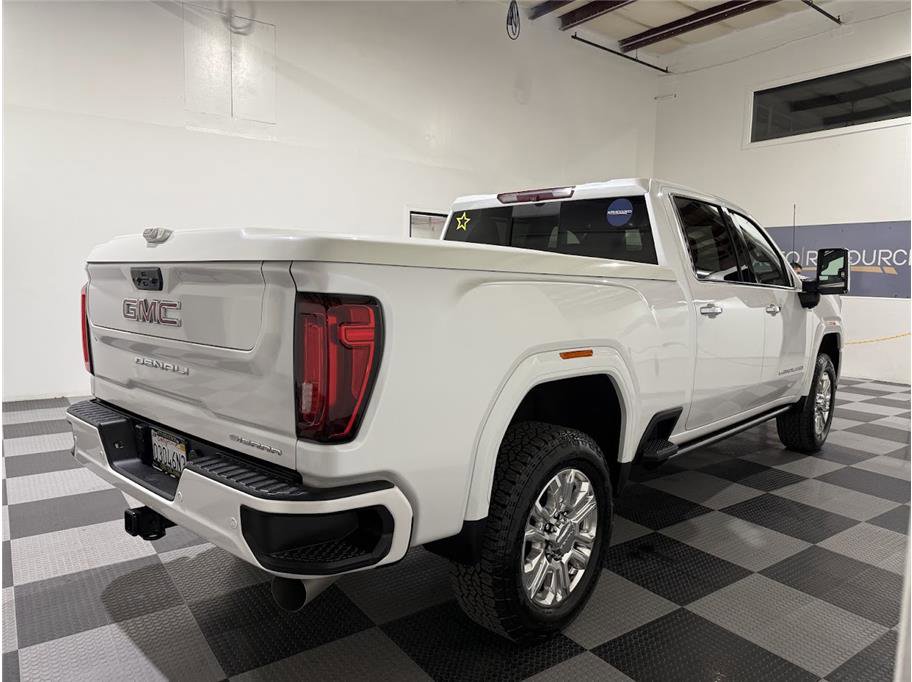 2022 Gmc Sierra 3500 HD Denali photo 3