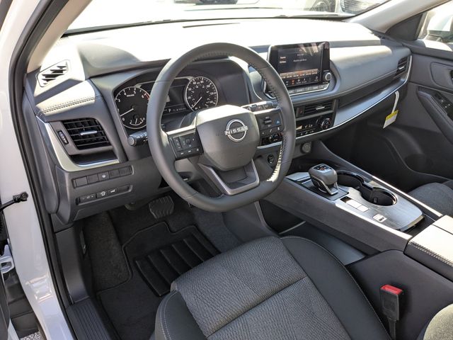 2026 Nissan Rogue SV photo 15
