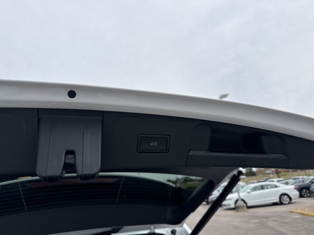 2026 Volkswagen Atlas SE Technology photo 8