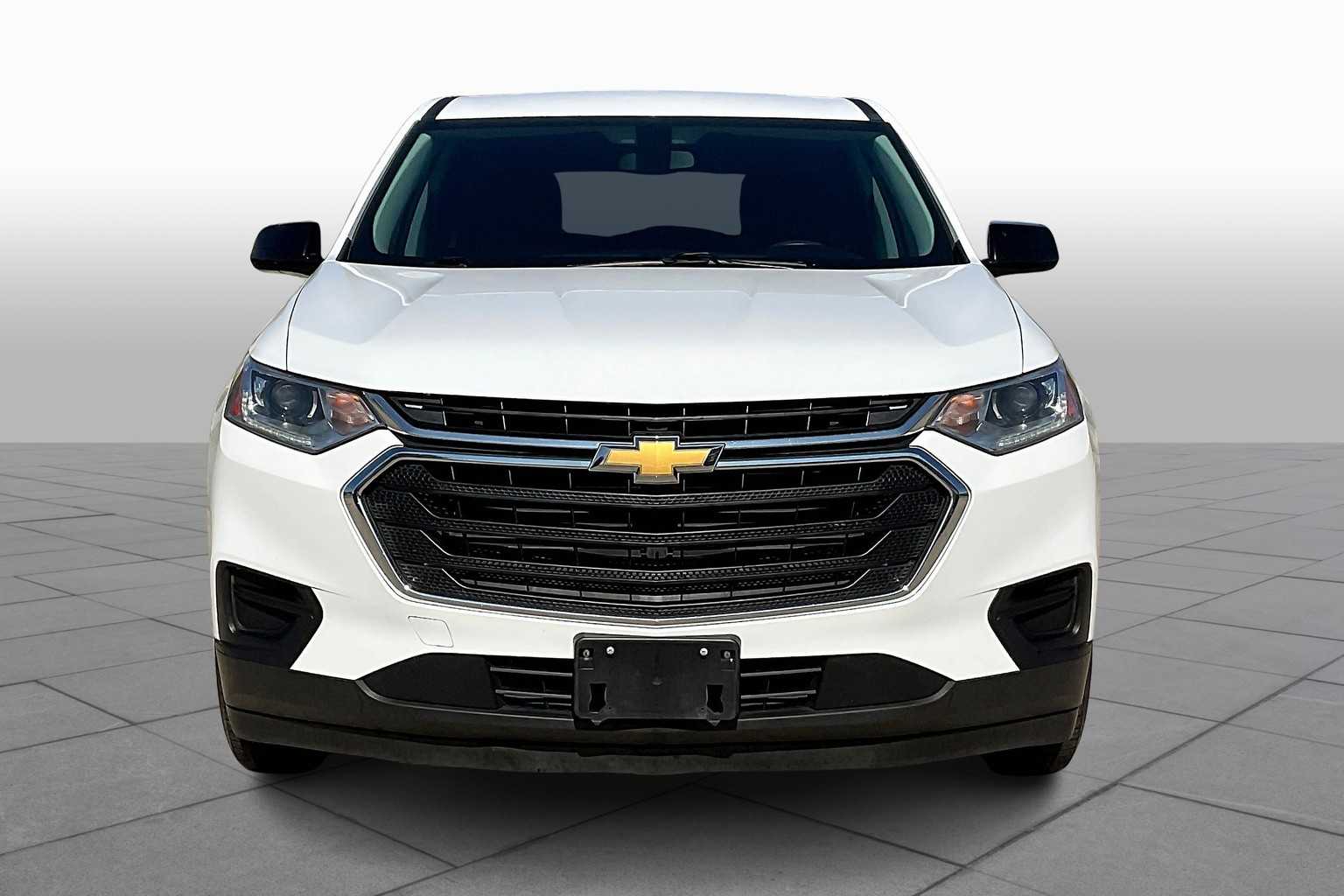 2018 Chevrolet Traverse LS photo 3