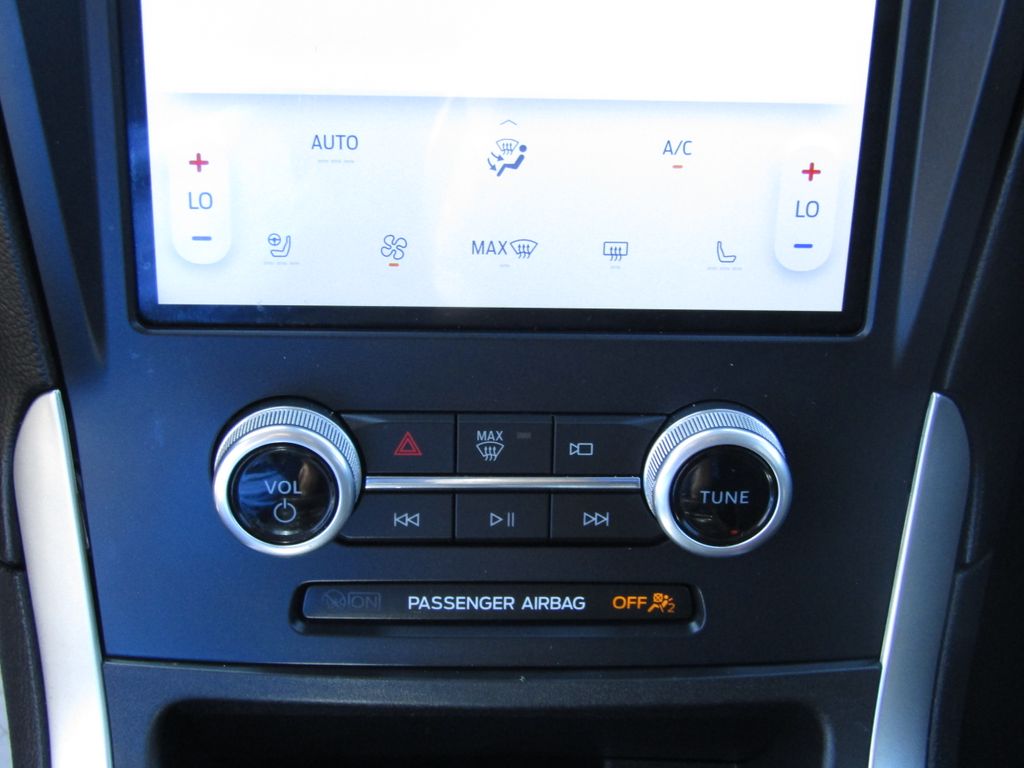 2023 Ford Edge SEL photo 21