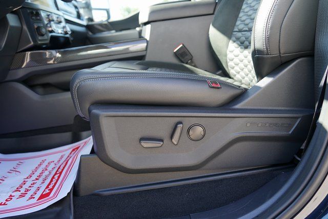 2025 FORD F-250 - Image 34