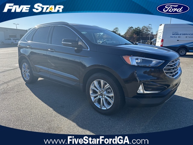 2024 Ford Edge Titanium's photo
