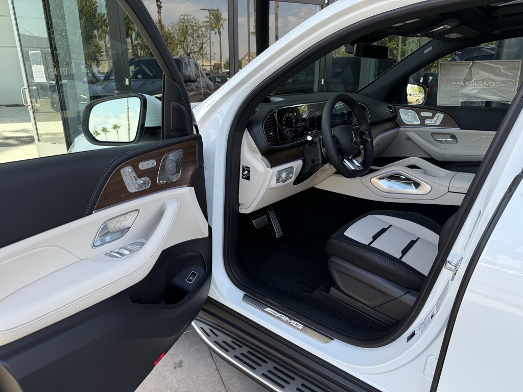 2026 Mercedes Benz GLE AMG 53 photo 7