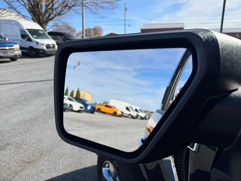 2023 Ford F-150 XLT photo 4