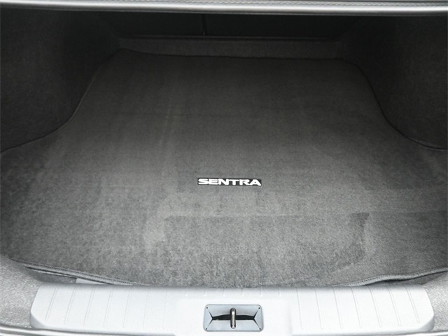 2025 Nissan Sentra SV photo 14